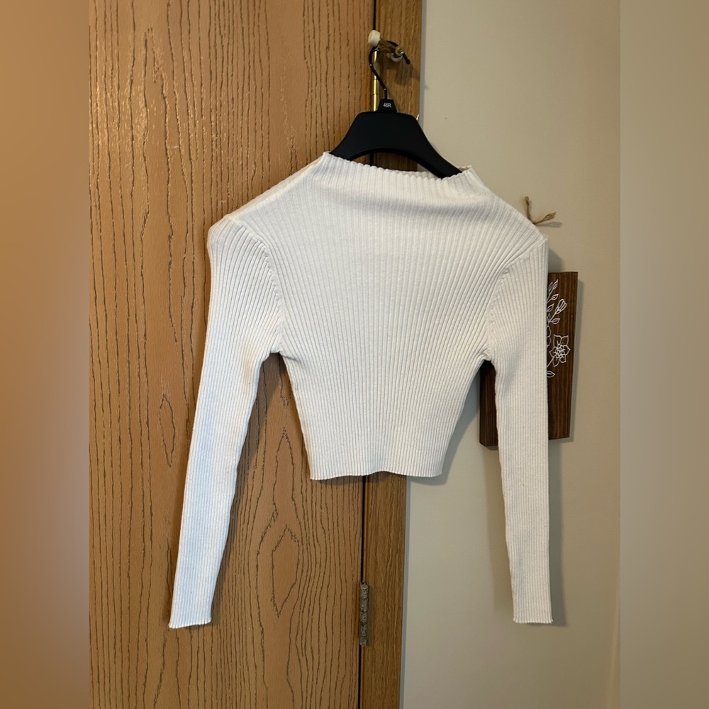 White ribbed cropped sweater